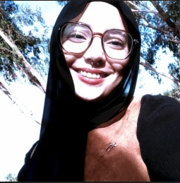 هاجر لكميني