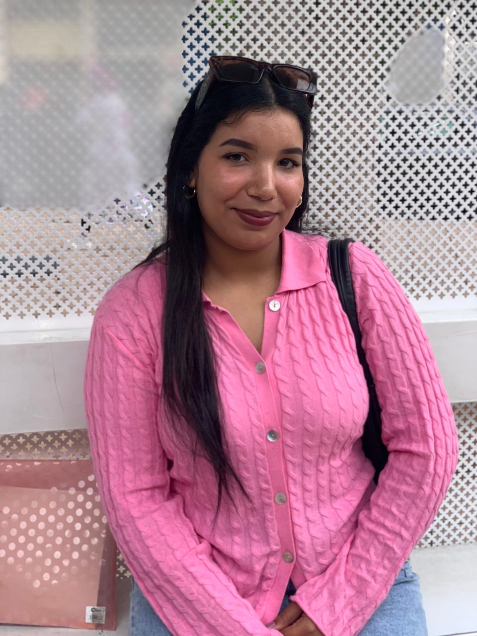 ابتسام  طارق